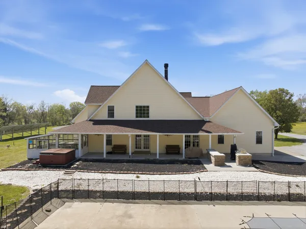 $924,900 | 10170 Stilleys Mill Road, Marion, IL 62959