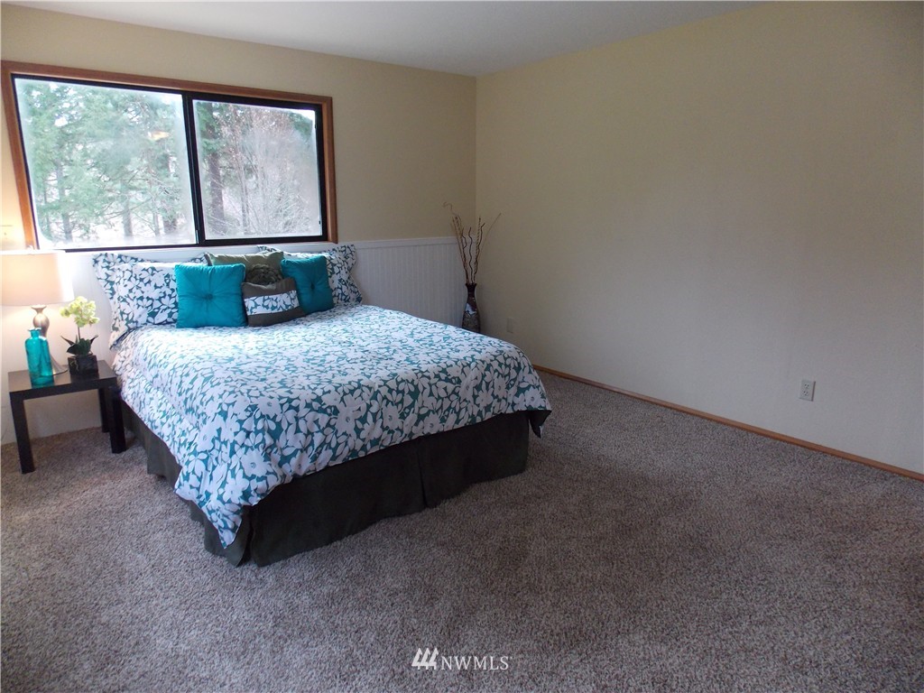 4530 Meridian Road Northeast Olympia, WA 98516 - Photo 15 of 24 Gallery Image 15