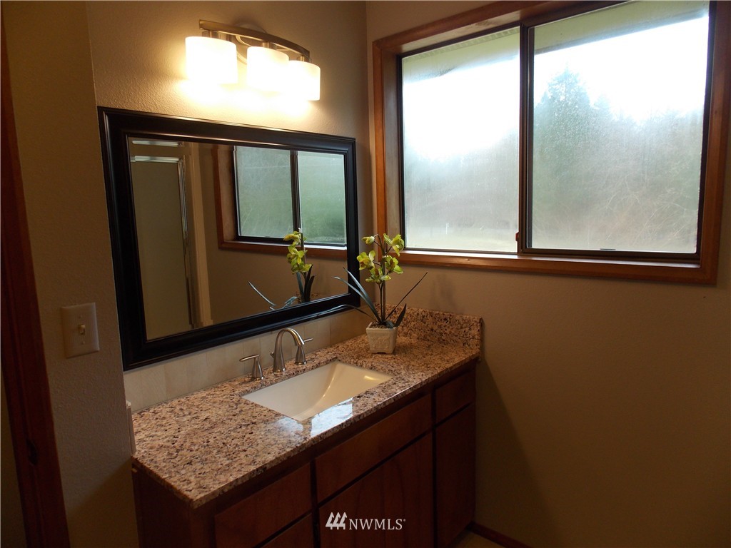 4530 Meridian Road Northeast Olympia, WA 98516 - Photo 16 of 24 Gallery Image 16