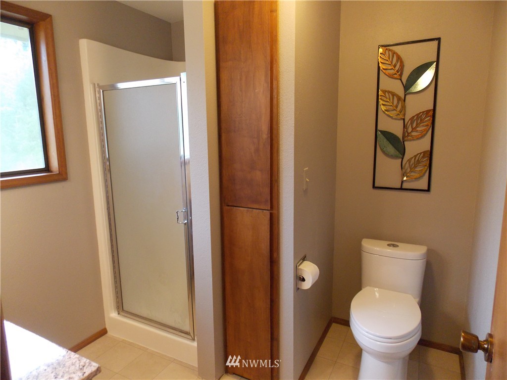 4530 Meridian Road Northeast Olympia, WA 98516 - Photo 17 of 24 Gallery Image 17