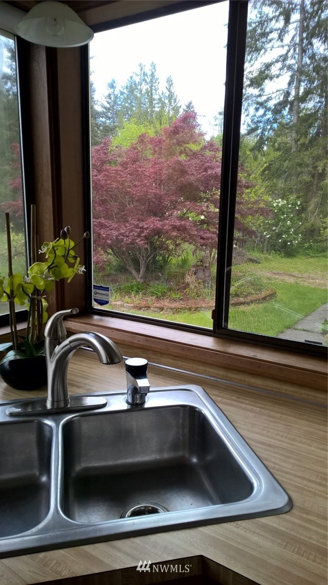 4530 Meridian Road Northeast Olympia, WA 98516 - Photo 10 of 24 Gallery Image 10