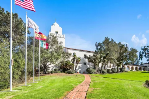 $1,995,000 | 4205 Mason Street, San Diego, CA 92110