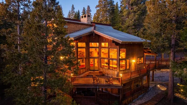 $2,498,000 | 39553 Crest Point Lane, Shaver Lake, CA 93664