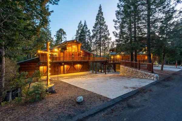 $2,498,000 | 39553 Crest Point Lane, Shaver Lake, CA 93664