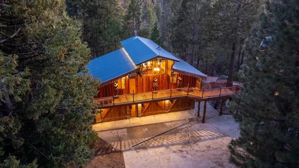 $2,498,000 | 39553 Crest Point Lane, Shaver Lake, CA 93664