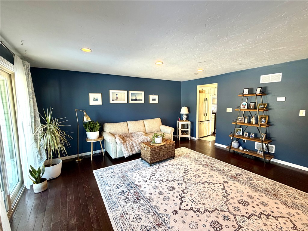 200 Heroux Boulevard, Unit 406 Cumberland, RI 02864 - Photo 12 of 28