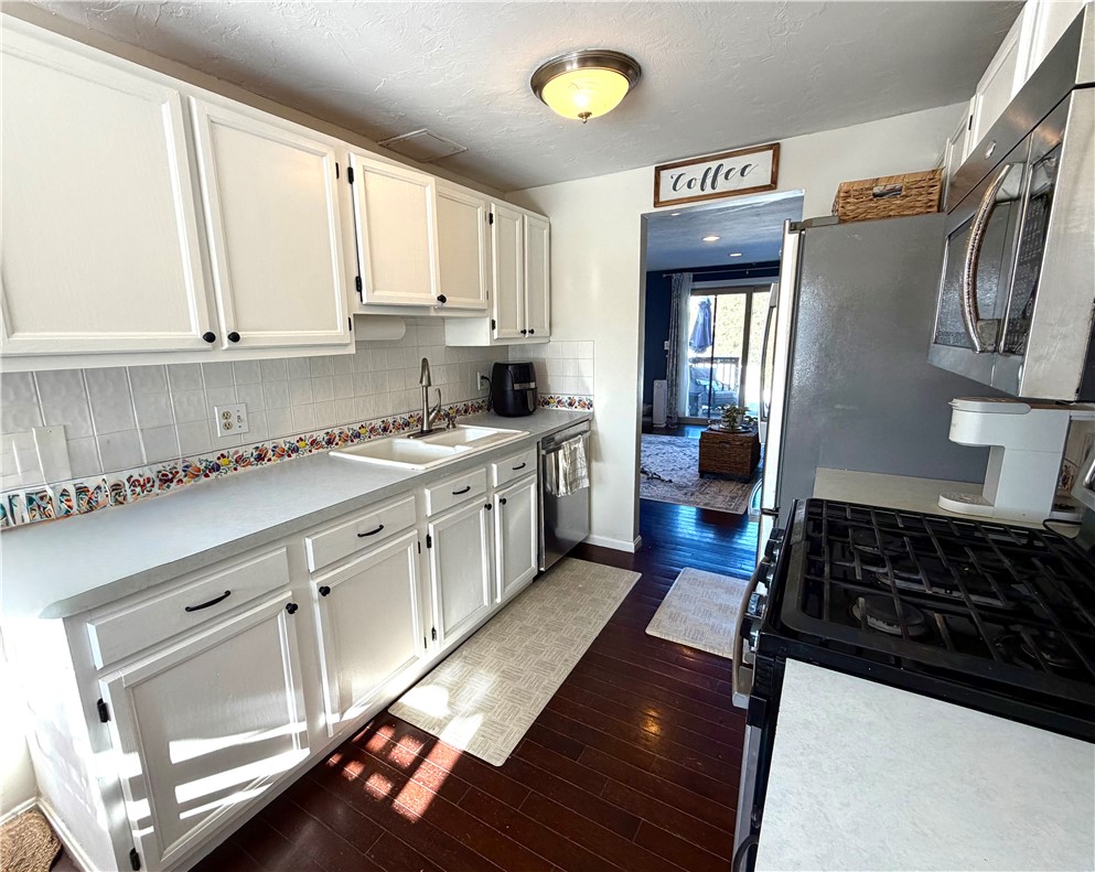 200 Heroux Boulevard, Unit 406 Cumberland, RI 02864 - Photo 9 of 28