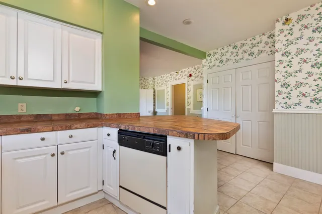 $740,000 | 207 River Road, Lyme, NH 03768