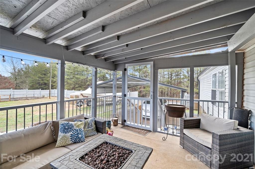 1352 Airport Rhodhiss Road Hickory, NC 28601 - Photo 12 of 37 Gallery Image 12