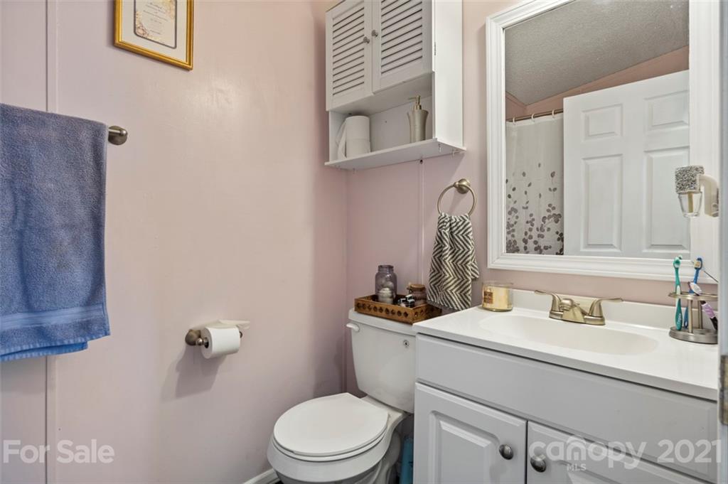 1352 Airport Rhodhiss Road Hickory, NC 28601 - Photo 21 of 37 Gallery Image 21