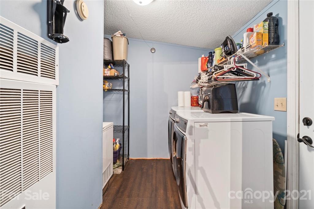 1352 Airport Rhodhiss Road Hickory, NC 28601 - Photo 28 of 37 Gallery Image 28