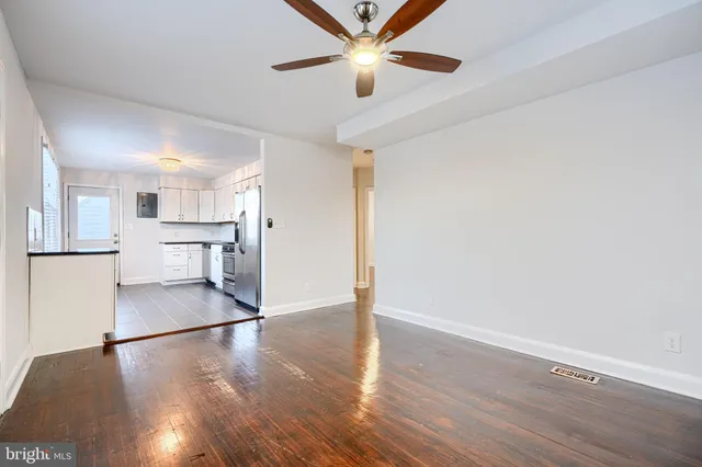 $2,200 | 929 Kinwat Avenue, Essex, MD 21221