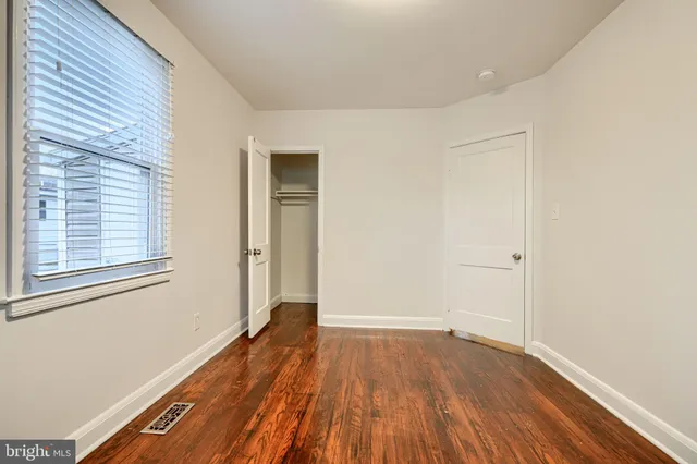 $2,200 | 929 Kinwat Avenue, Essex, MD 21221