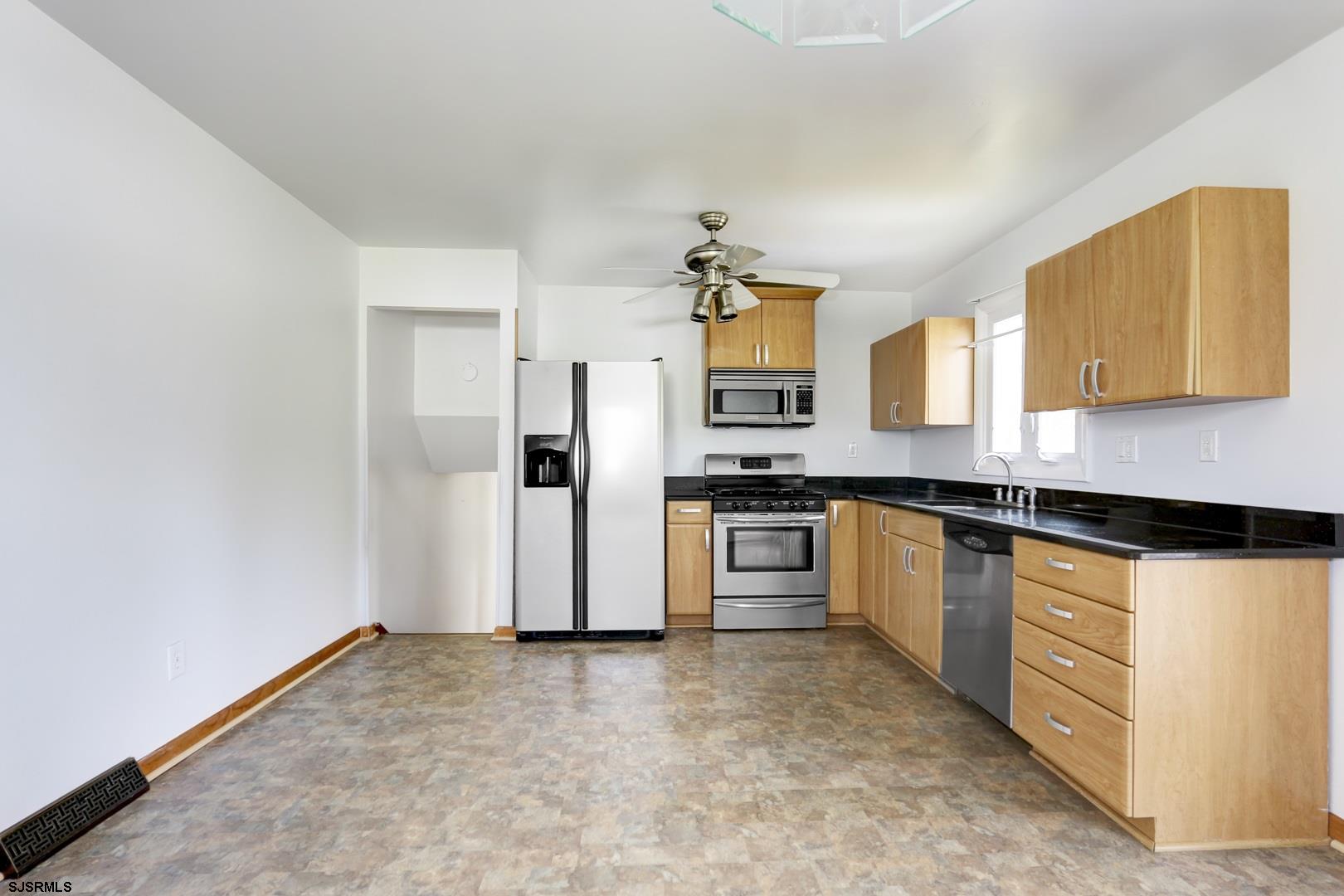 6 Cornell Road Somers Point, NJ 08244 - Photo 6 of 25 Gallery Image 6