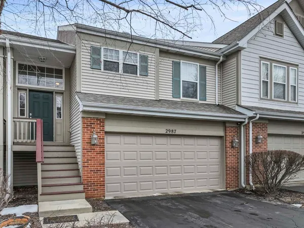 $2,850 | 2987 Saganashkee Lane, Unit 2987, Naperville, IL 60564