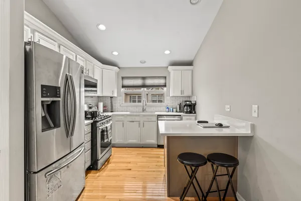 $2,850 | 2987 Saganashkee Lane, Unit 2987, Naperville, IL 60564