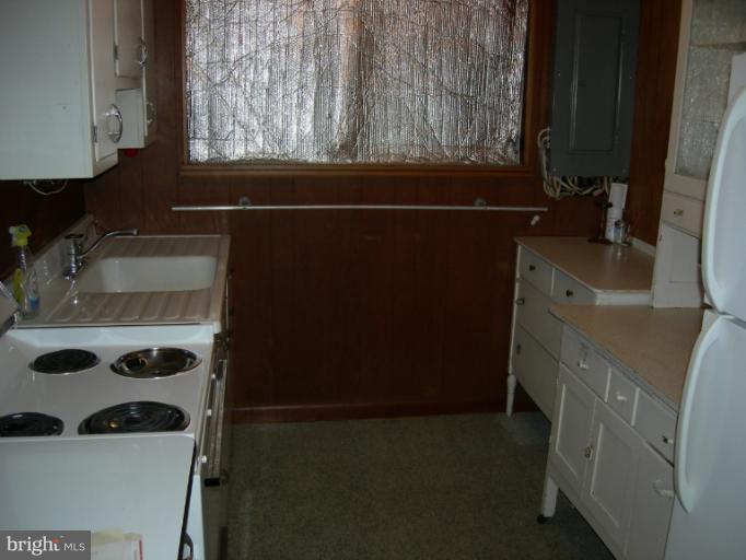 1709 Grandview Road Lake Shore, MD 21122 - Photo 4 of 12 Kitchen