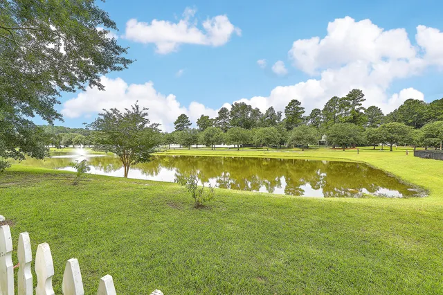 $2,200 | 8983 Planters Row Lane, Summerville, SC 29485