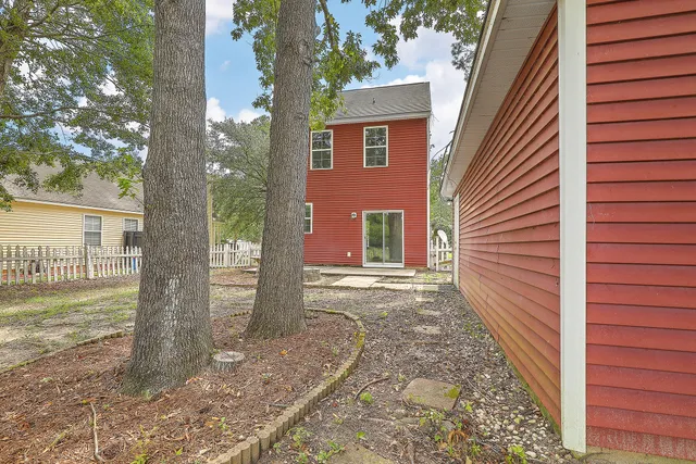 $2,200 | 8983 Planters Row Lane, Summerville, SC 29485