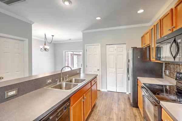 $2,065 | 8983 Planters Row Lane, Summerville, SC 29485