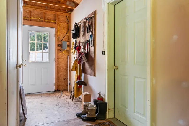 $425,000 | 19 Windy Meadows Drive, Manchester, ME 04351