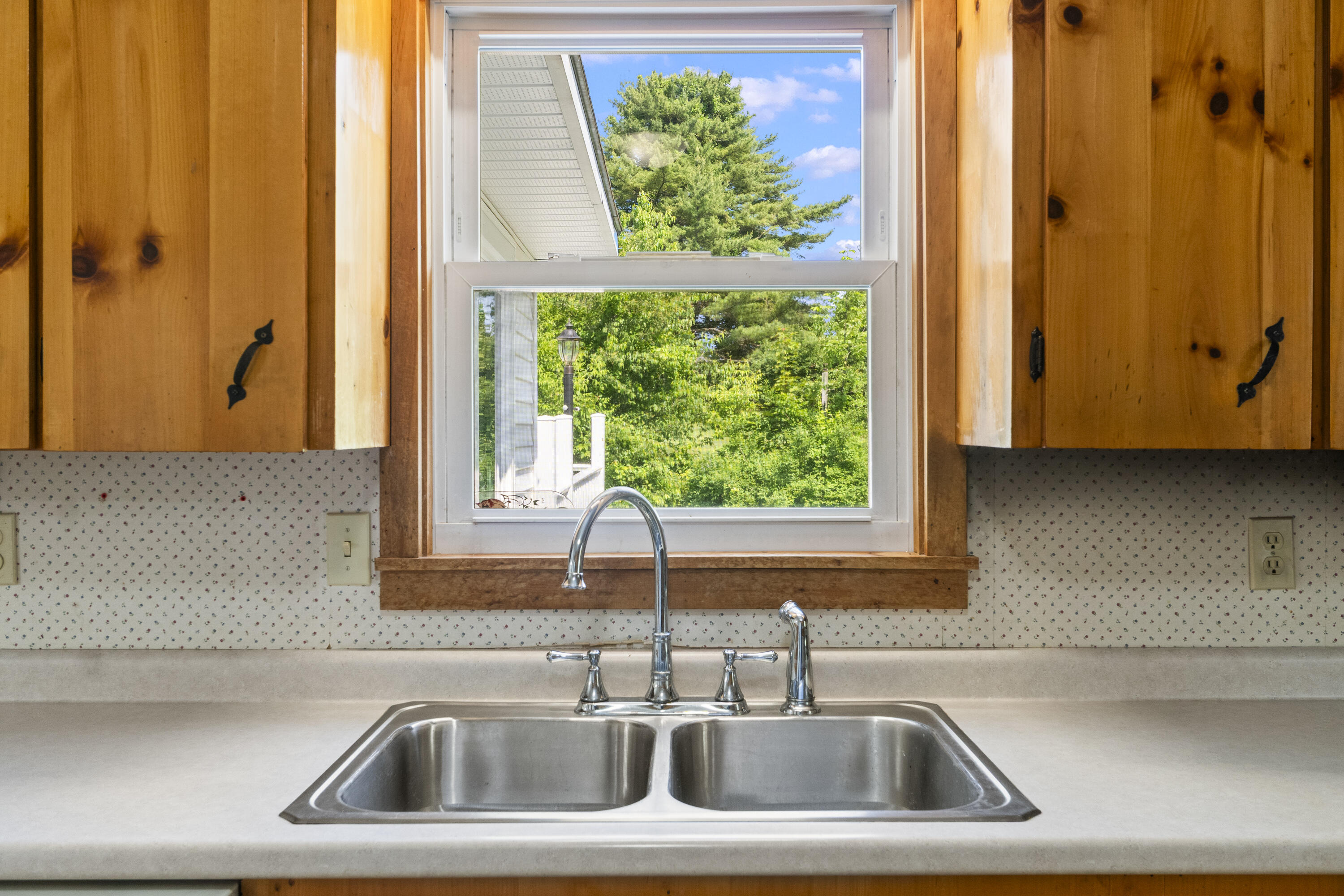 19 Windy Meadows Drive Manchester, ME 04351 - Photo 5 of 80 19 Windy Meadows Dr_0134