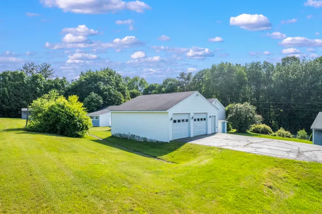 $425,000 | 19 Windy Meadows Drive, Manchester, ME 04351