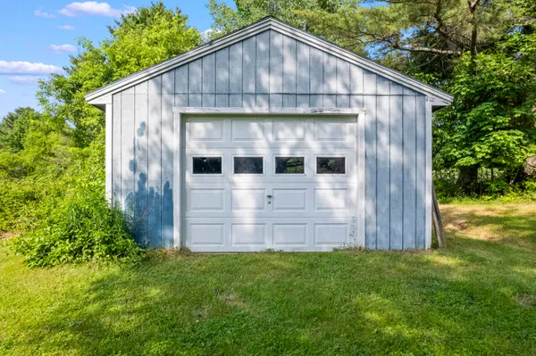 $425,000 | 19 Windy Meadows Drive, Manchester, ME 04351