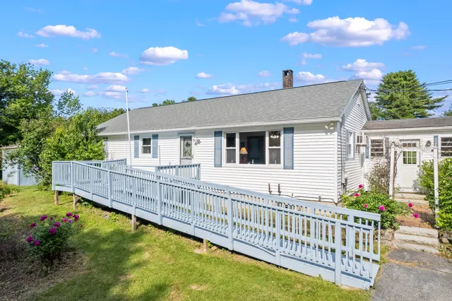 $425,000 | 19 Windy Meadows Drive, Manchester, ME 04351