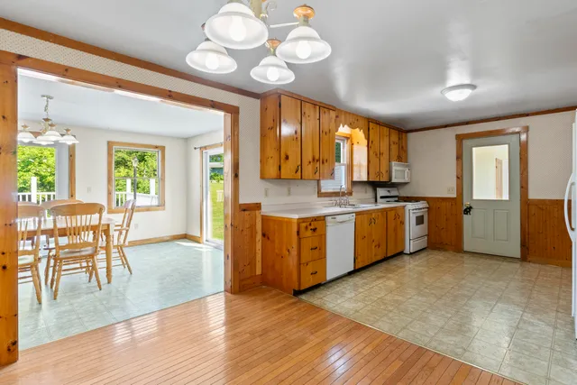 $425,000 | 19 Windy Meadows Drive, Manchester, ME 04351