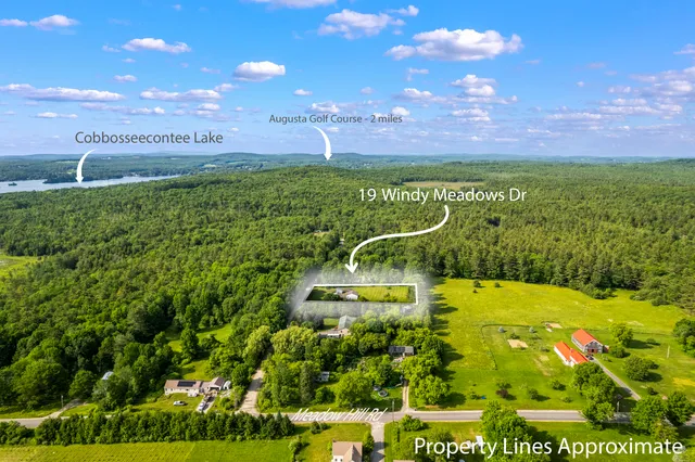 $425,000 | 19 Windy Meadows Drive, Manchester, ME 04351