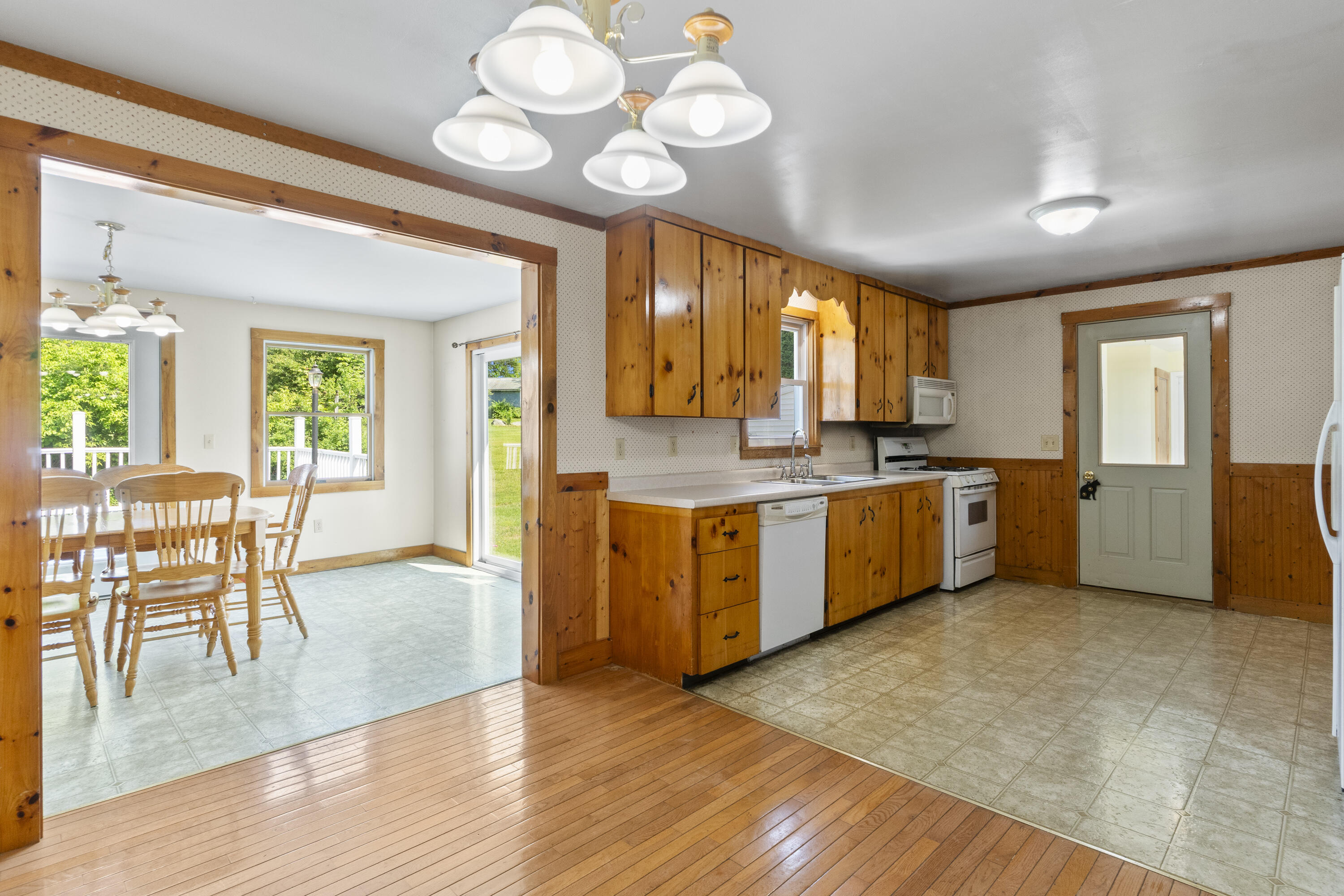 19 Windy Meadows Drive Manchester, ME 04351 - Photo 9 of 80 19 Windy Meadows Dr_0132