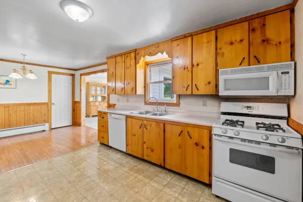 $425,000 | 19 Windy Meadows Drive, Manchester, ME 04351
