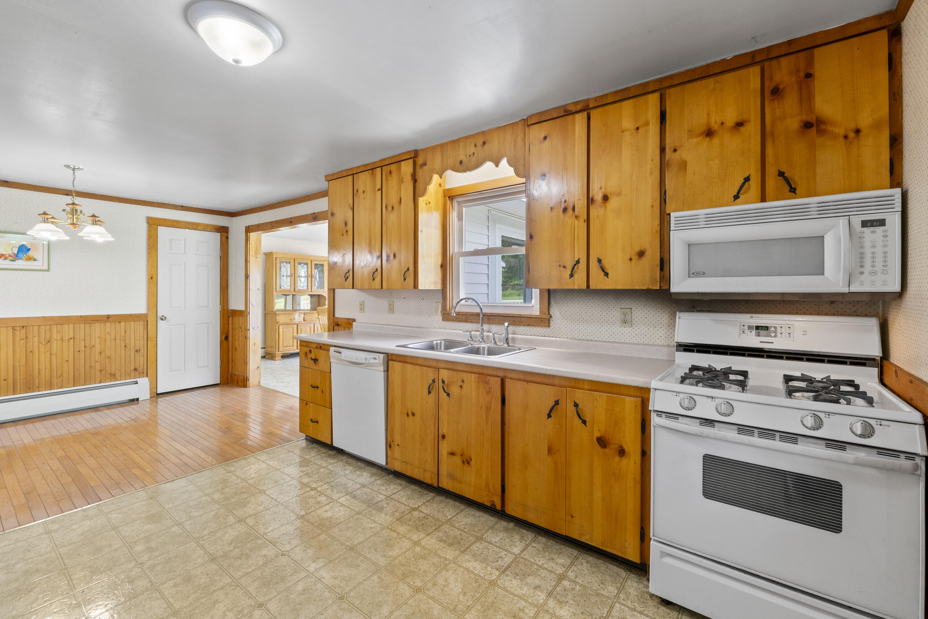 19 Windy Meadows Drive Manchester, ME 04351 - Photo 10 of 80 19 Windy Meadows Dr_0135