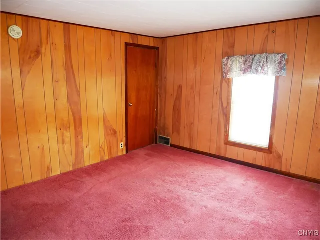 $194,500 | 174 Elmwood Avenue North, Sangerfield, NY 13480