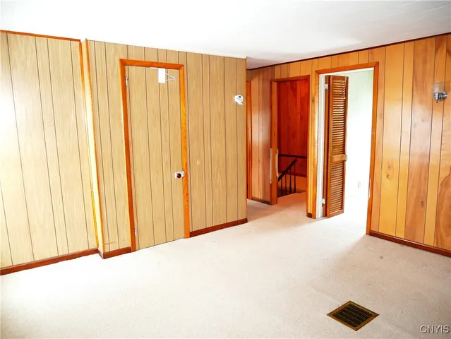 $194,500 | 174 Elmwood Avenue North, Sangerfield, NY 13480