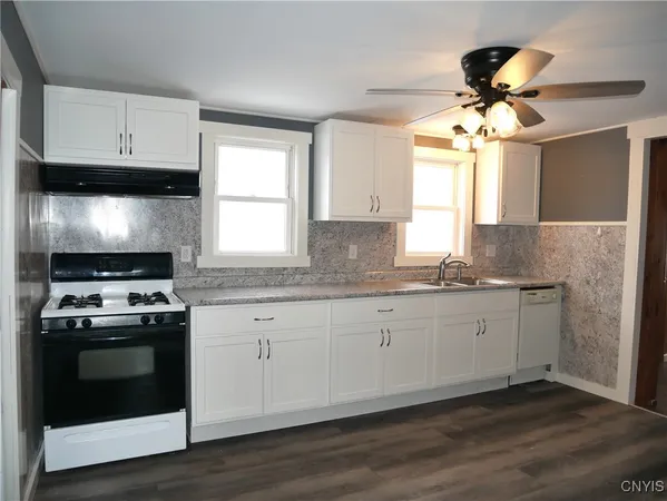 $189,000 | 174 Elmwood Avenue North, Sangerfield, NY 13480
