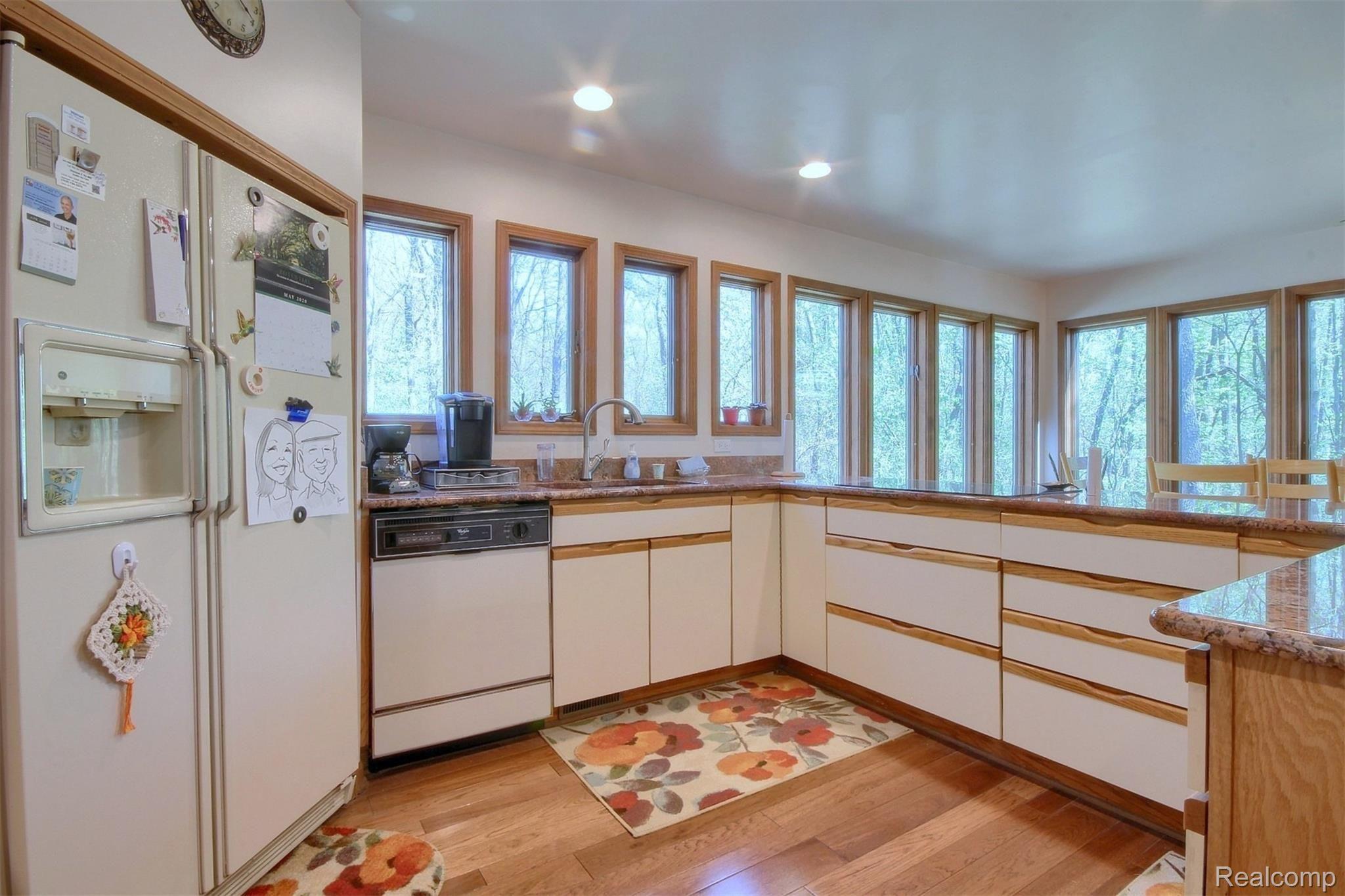 20683 Clark Road Belleville, MI 48111 - Photo 8 of 34 8-Kitchen 2nd View.jpg