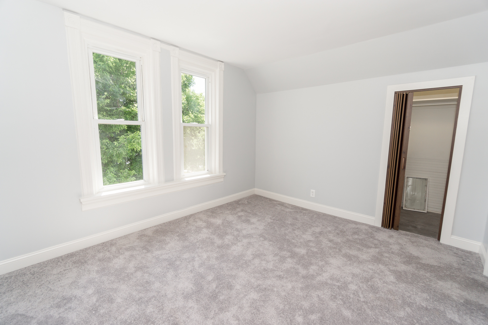 328 Silver Street Elgin, IL 60123 - Photo 12 of 27 Gallery Image 12