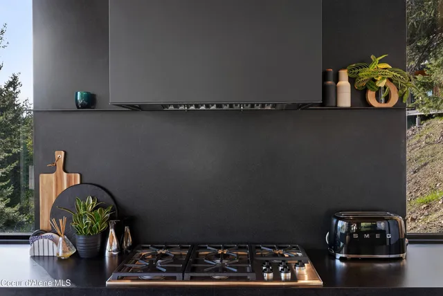 $6,500,000 | 5 Crystal Springs Road, Sandpoint, ID 83864