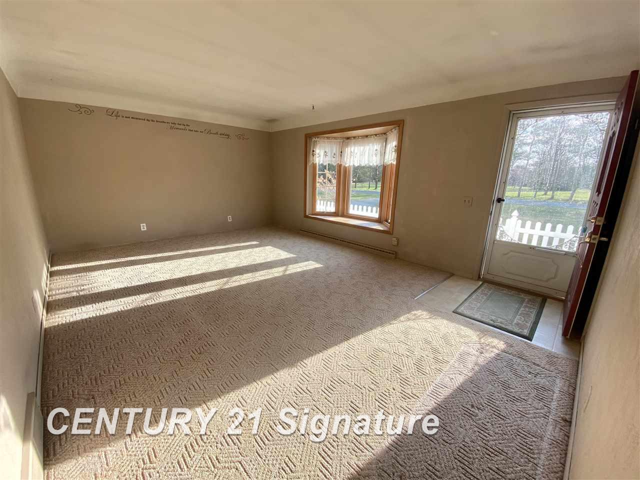 4255 Fehn Road Hemlock, MI 48626 - Photo 6 of 25