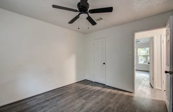 $2,050 | 5006 Village Springs Drive, Kingwood, TX 77339