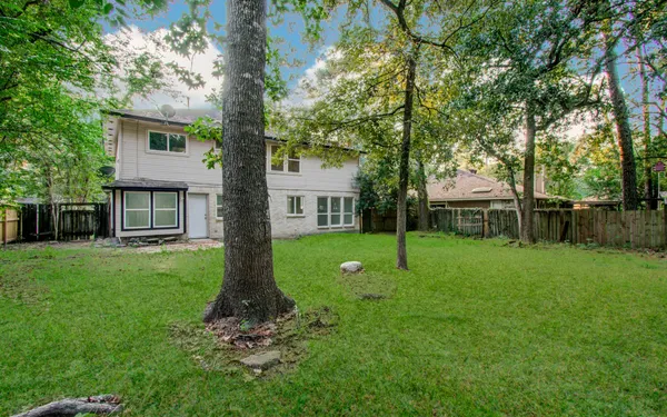 $2,050 | 5006 Village Springs Drive, Kingwood, TX 77339