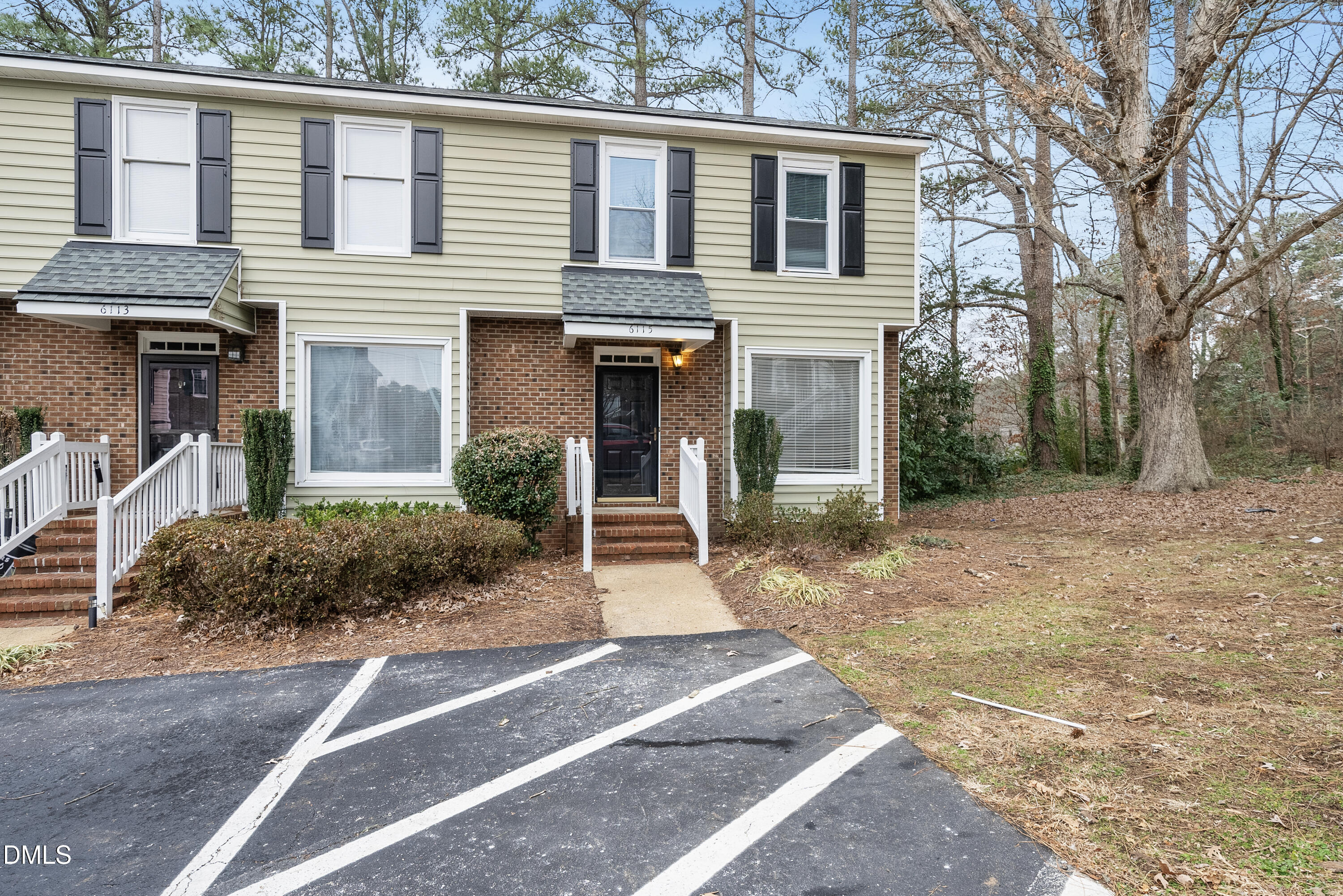 6115 Highcastle Court Raleigh, NC 27613 - Photo 2 of 32 DSC03275