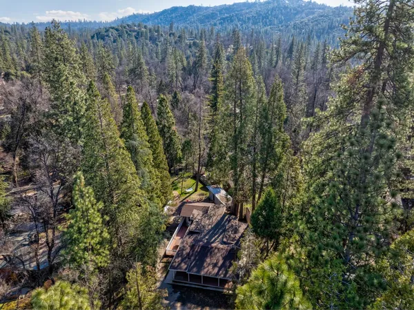 $450,000 | 51338 Hillside Drive, Oakhurst, CA 93644