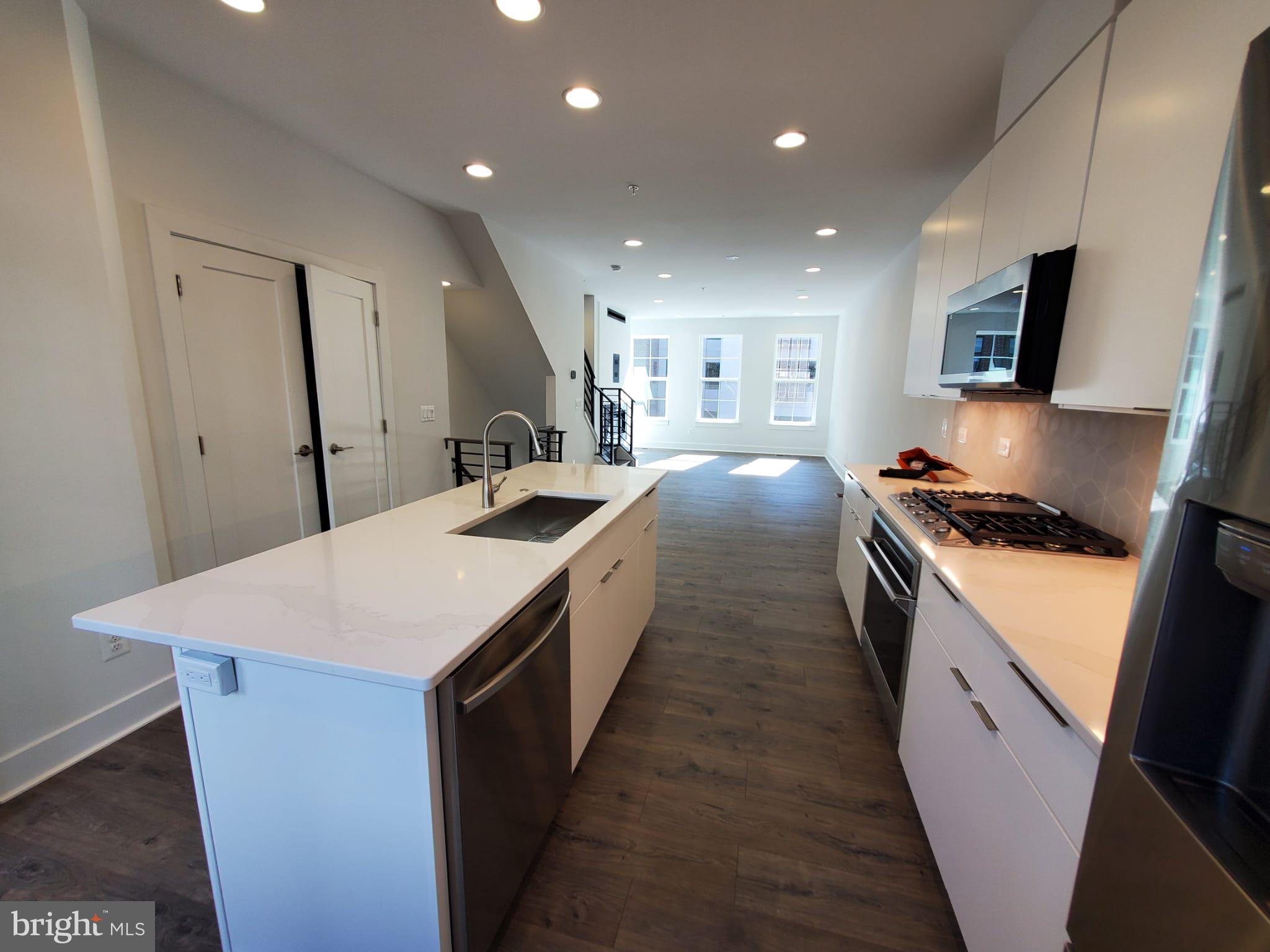 1882 Michael Faraday Drive Reston, VA 20190 - Photo 4 of 33