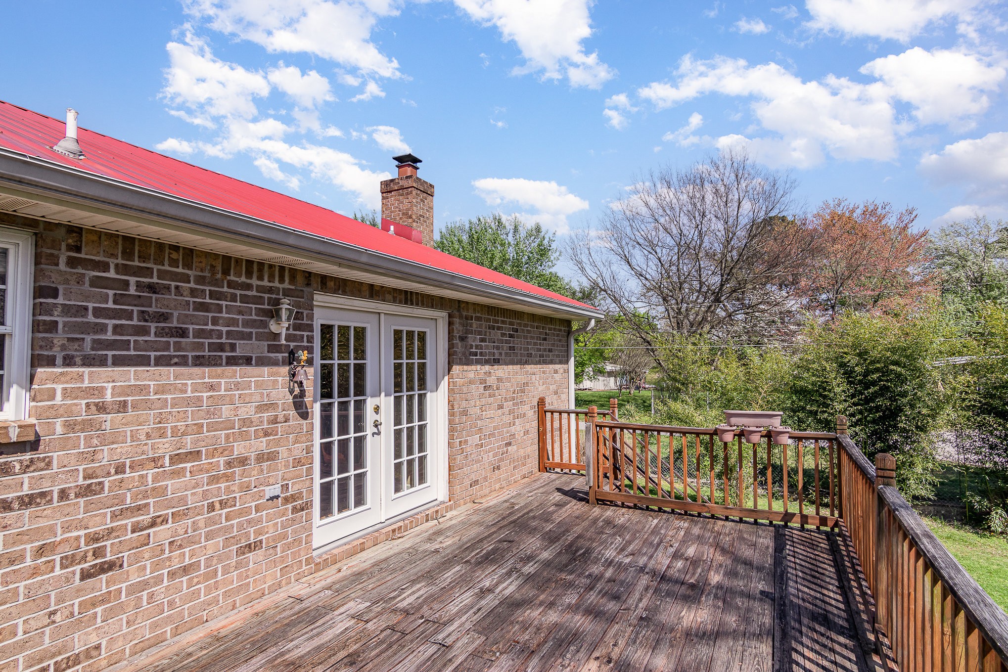 2575 Whitfield Road Clarksville, TN 37040 - Photo 23 of 30 a view of a house with wooden fence