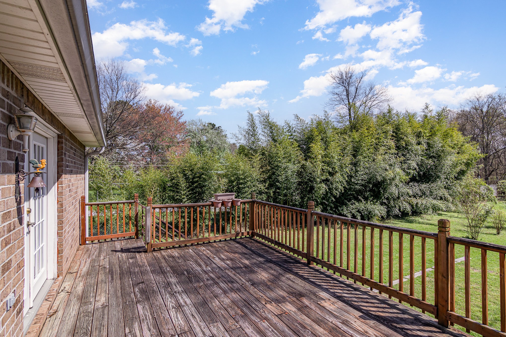 2575 Whitfield Road Clarksville, TN 37040 - Photo 24 of 30 a view of balcony with wooden floor and fence
