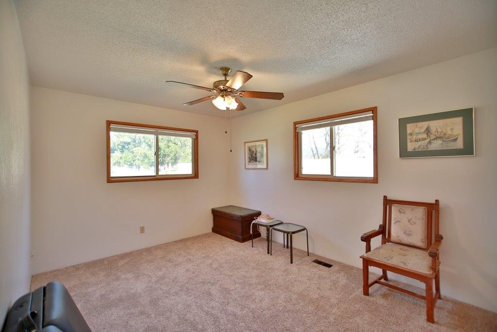 2301 Leonard Road Grants Pass, OR 97527 - Photo 15 of 32 Additional Photo
