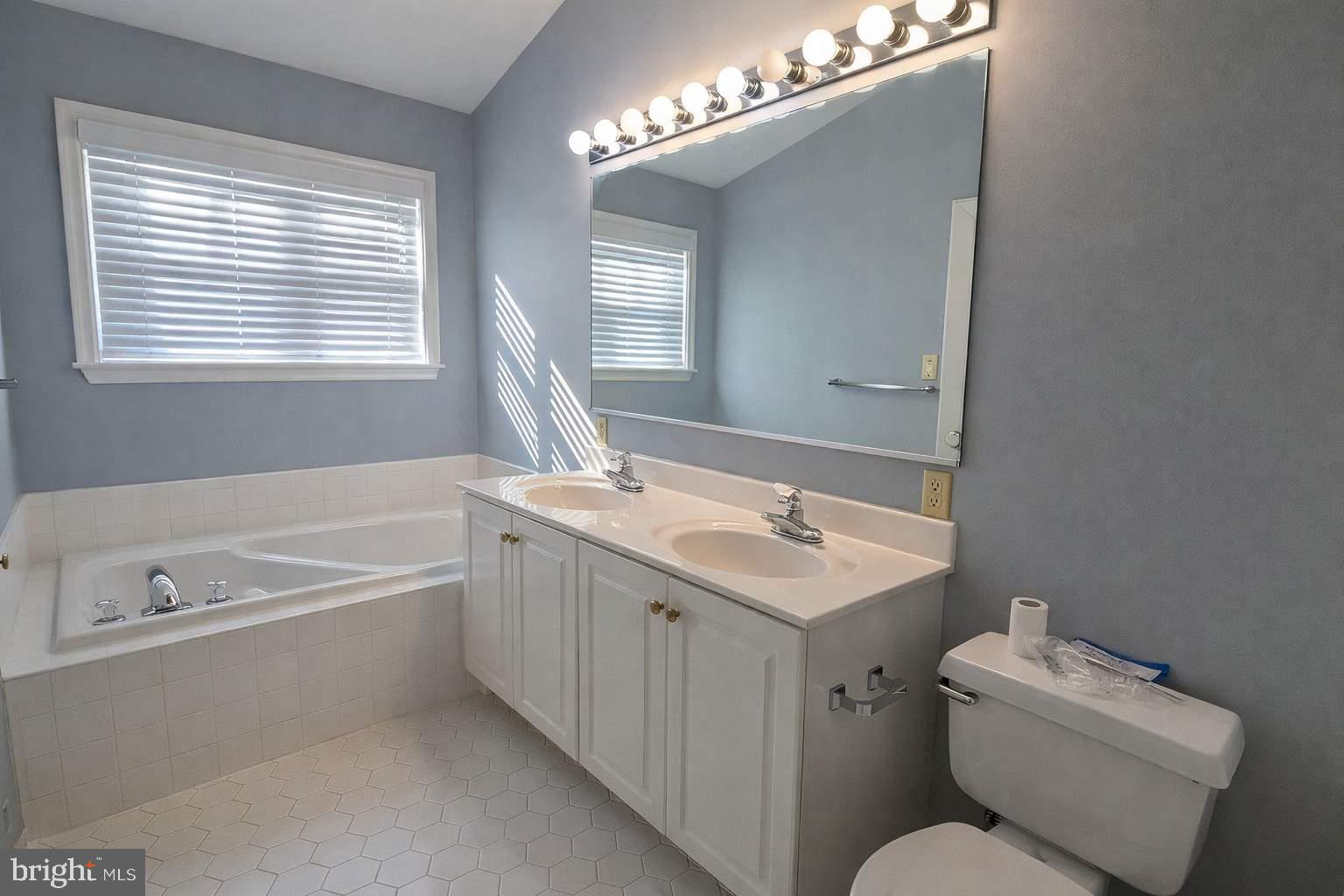 4 Elm Tree Court Silver Spring, MD 20906 - Photo 11 of 23